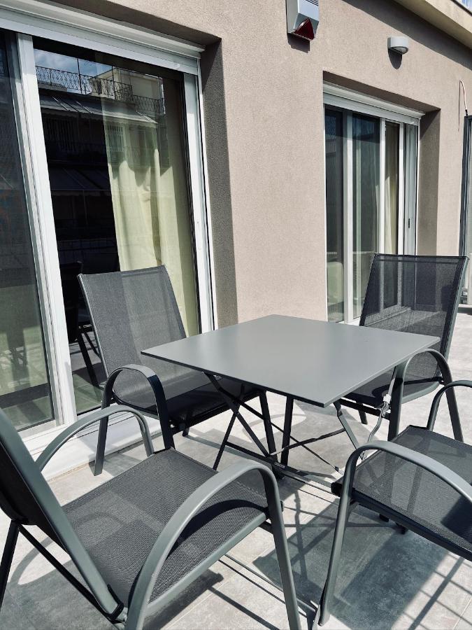 Yourathens-alice, Urban Stylish With Shaded Balcony Near Kolonaki, Center Apartment Athens