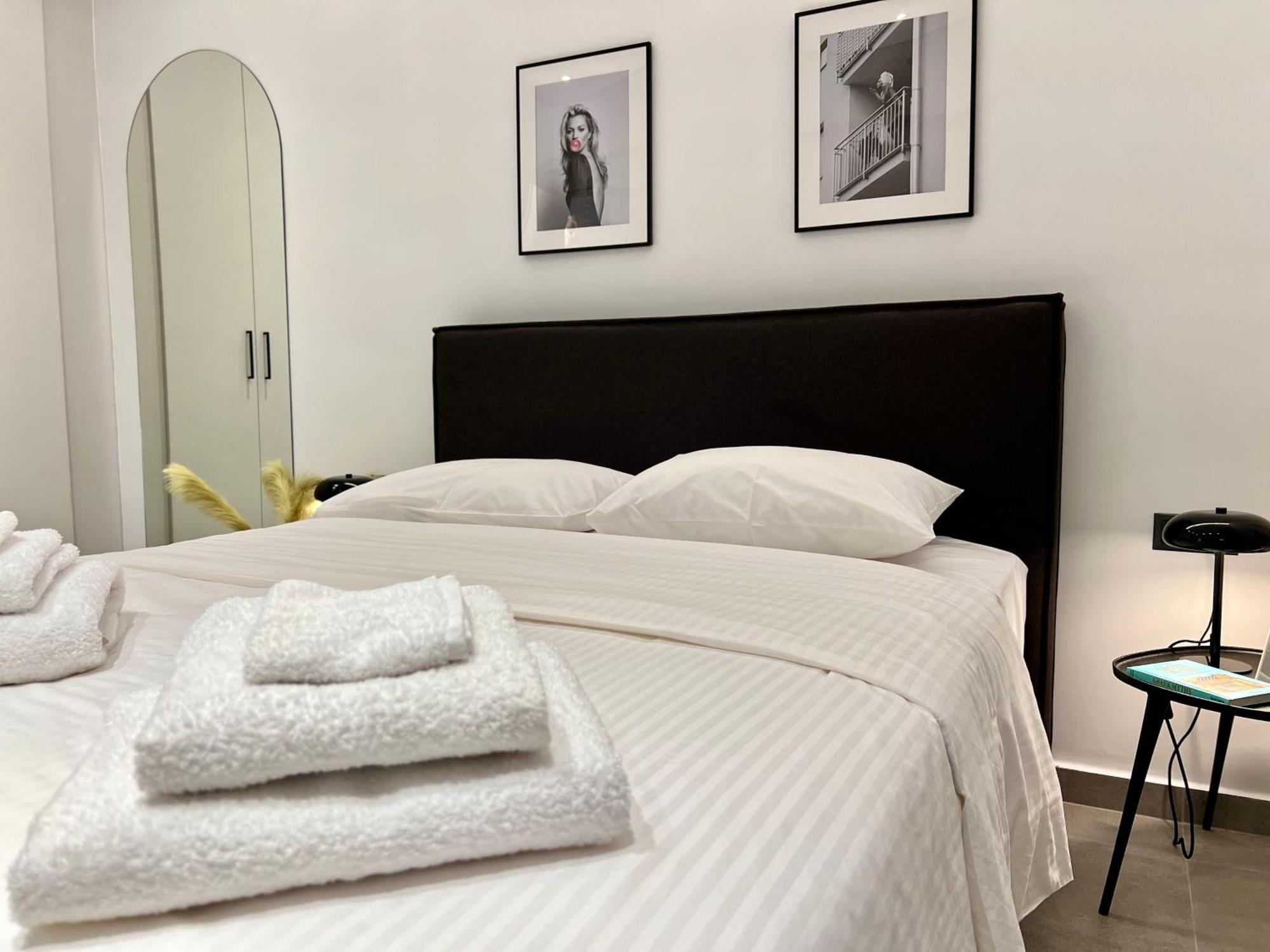 Apartment Yourathens-alice, Urban Stylish With Shaded Balcony Near Kolonaki, Center *