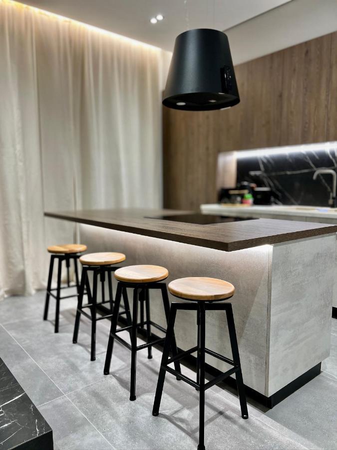 Yourathens-alice, Urban Stylish With Shaded Balcony Near Kolonaki, Center Apartment *